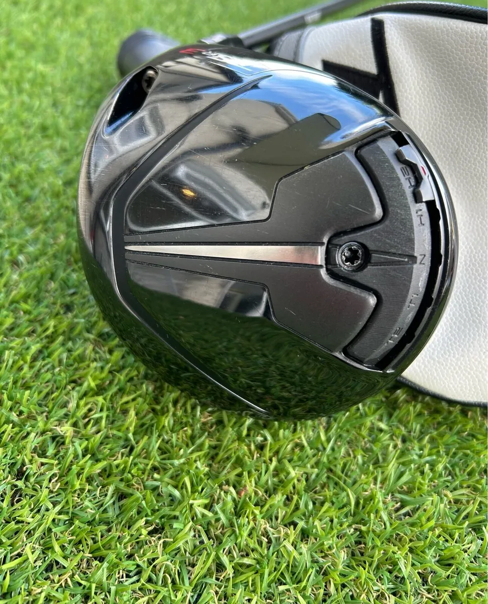 Titleist TSR 3 Driver - Image 2