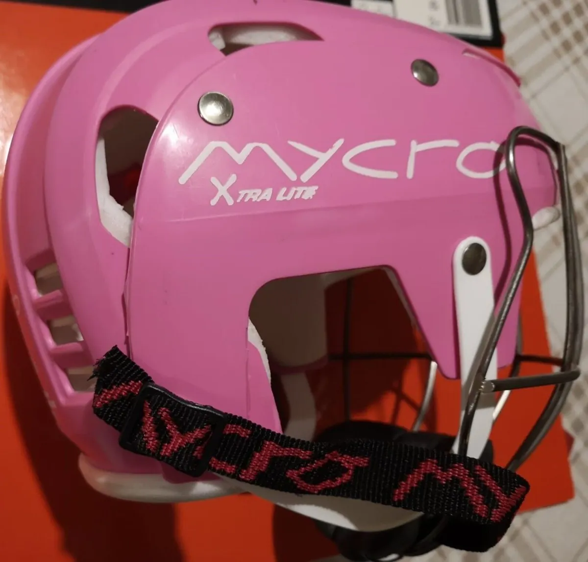 Hurling / Camogie Helmet - Image 3