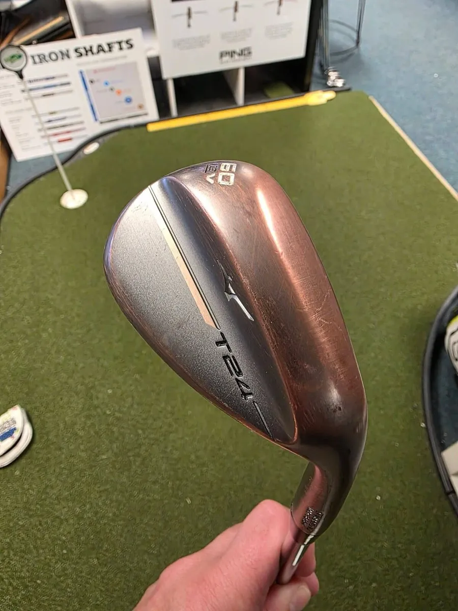 Mizuno T24 - Image 1