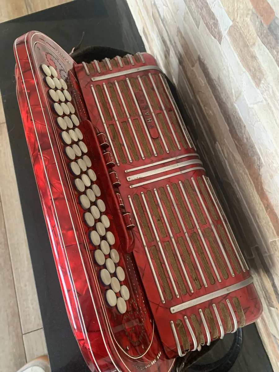 Shand Morino Accordion - Image 3