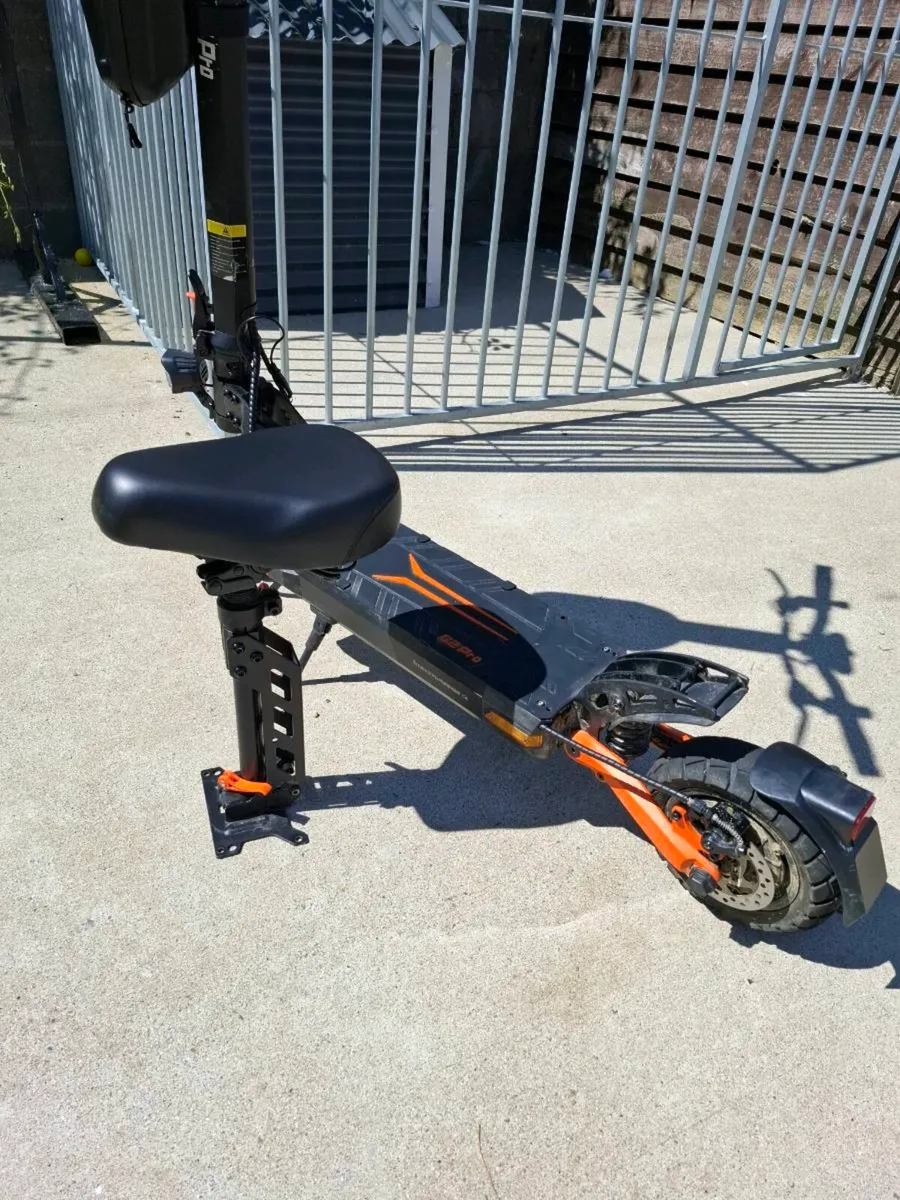 Electric scooter - Image 4