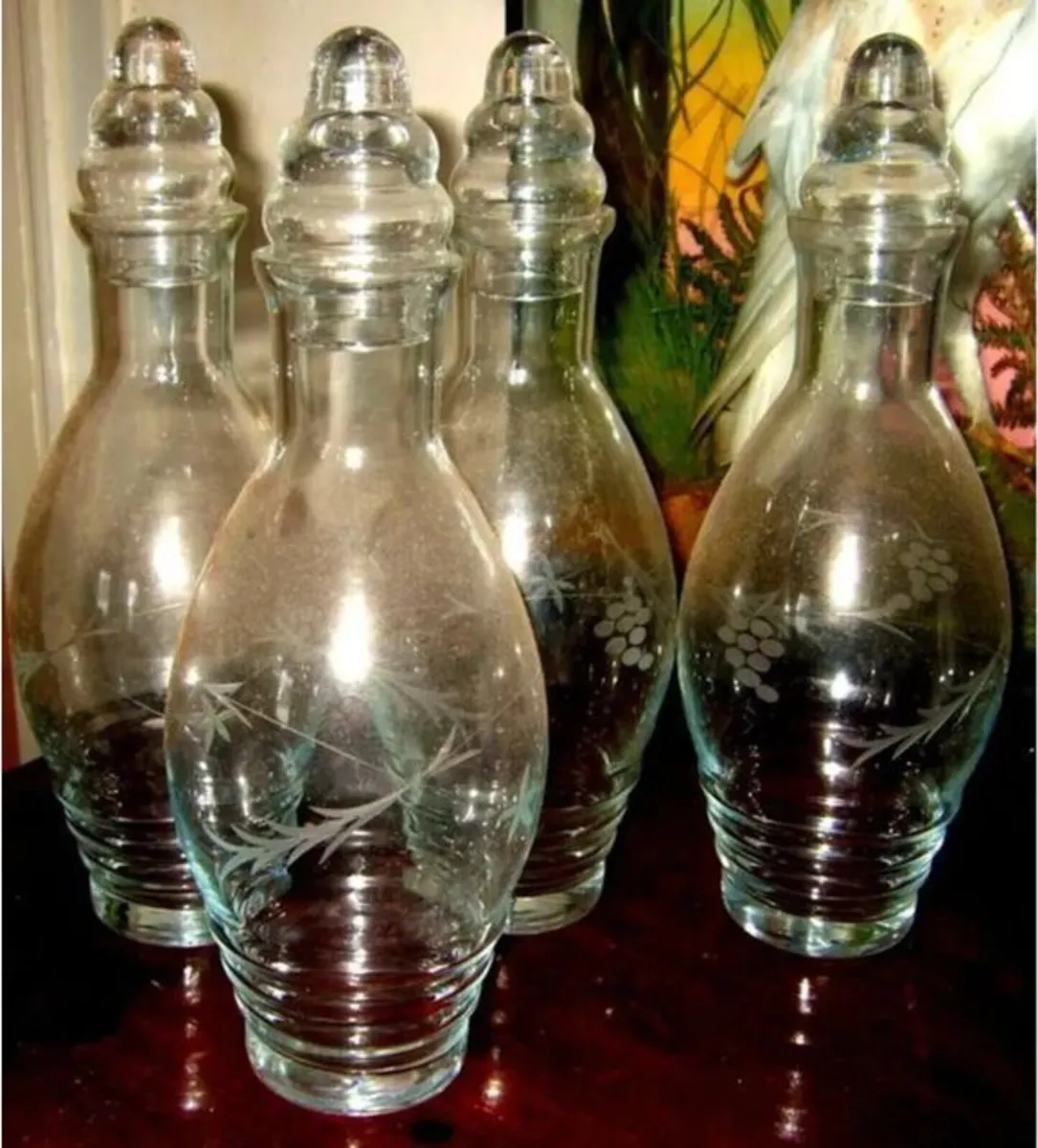 Vintage Harrods Etched Glass Decanters – Set of 4 - Image 1