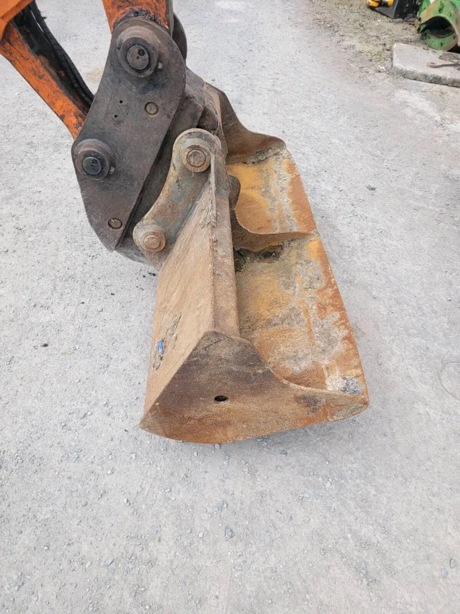 Grading /digging bucket - Image 2