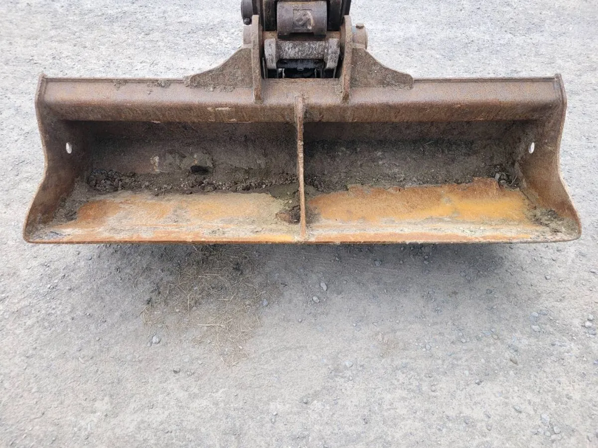 Grading /digging bucket - Image 3