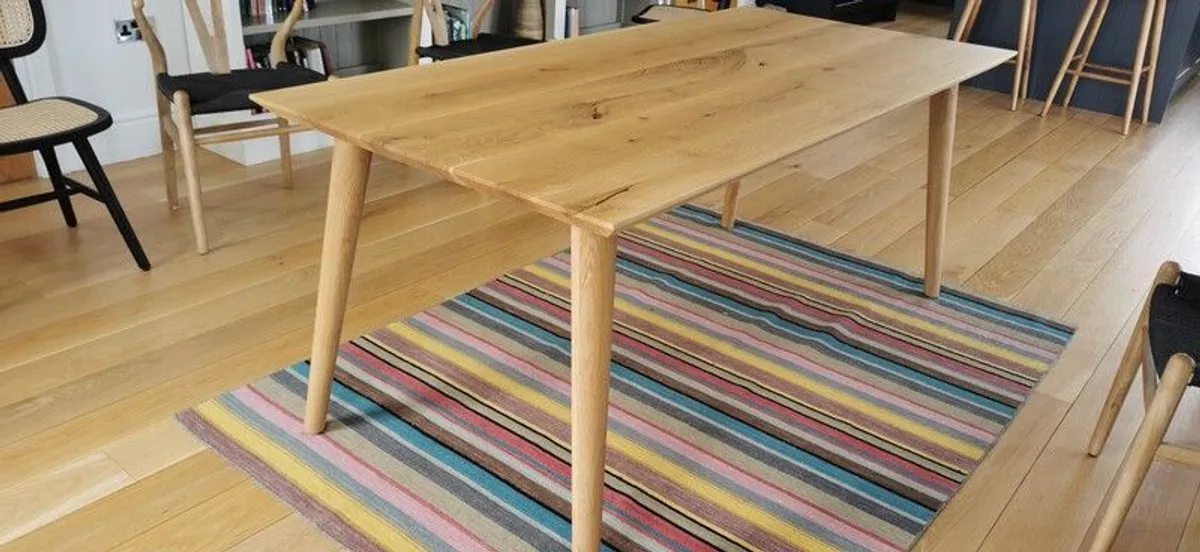 kitchen table - Image 1