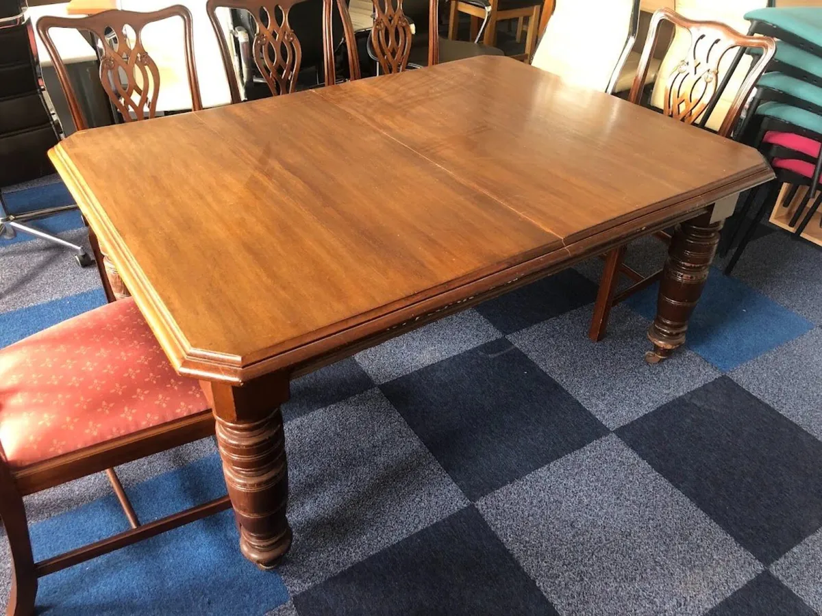 Dining Table Set - Table + 8 Chairs - £200 - Image 3