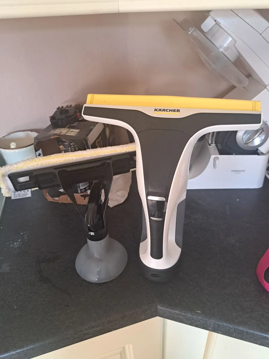 Karcher  v6 window vac - Image 2