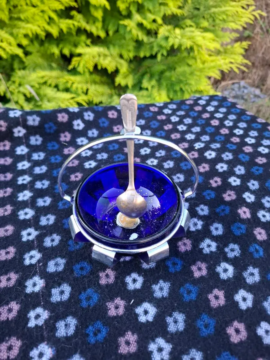 Glass blue sugar bowl - Image 2