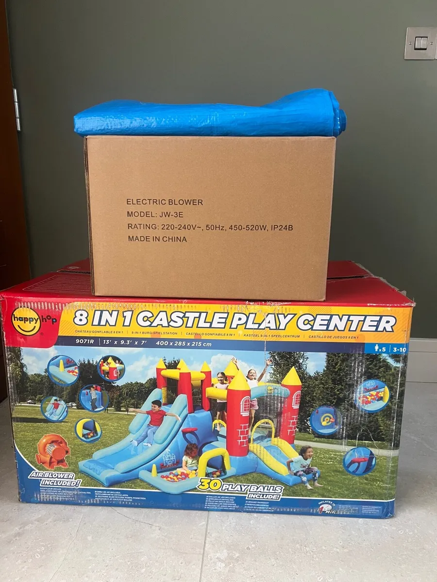 Bouncy castle - Image 3