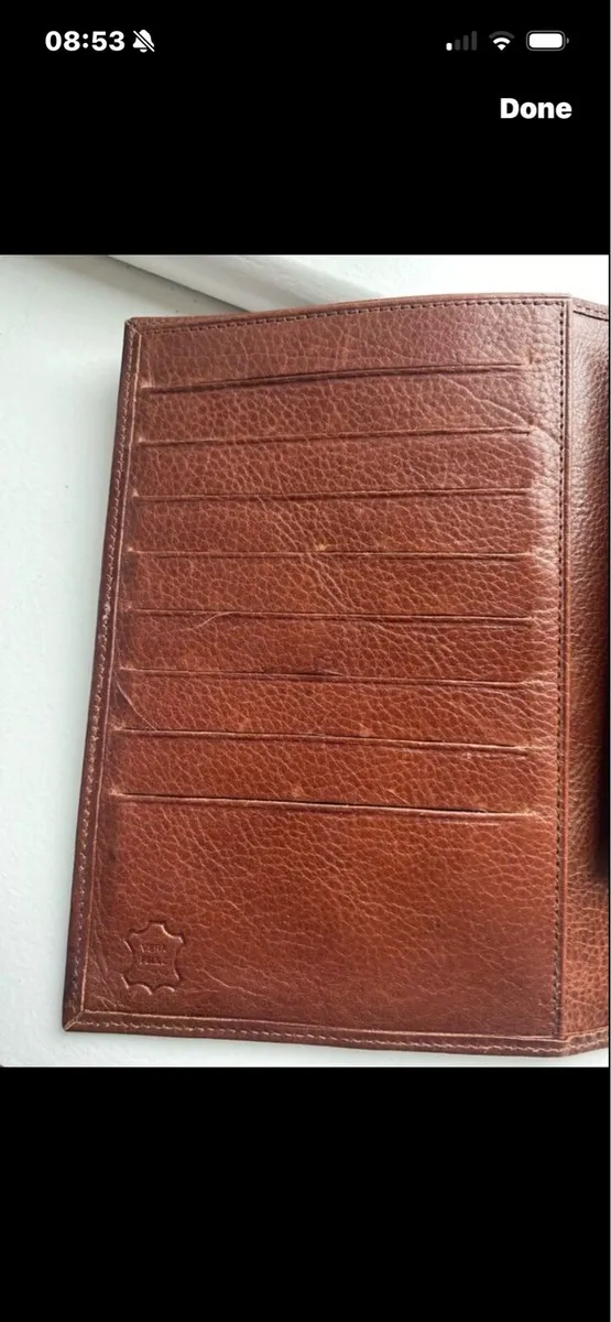 Quality Leather Travel Wallet - Image 3