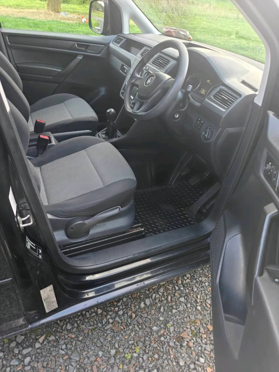 Volkswagen Caddy 2.0ltr - Image 2