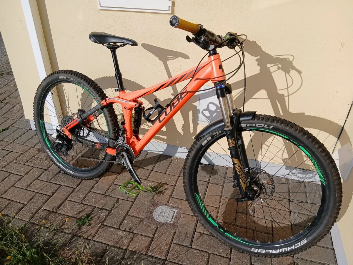 Mountain bike - Image 1
