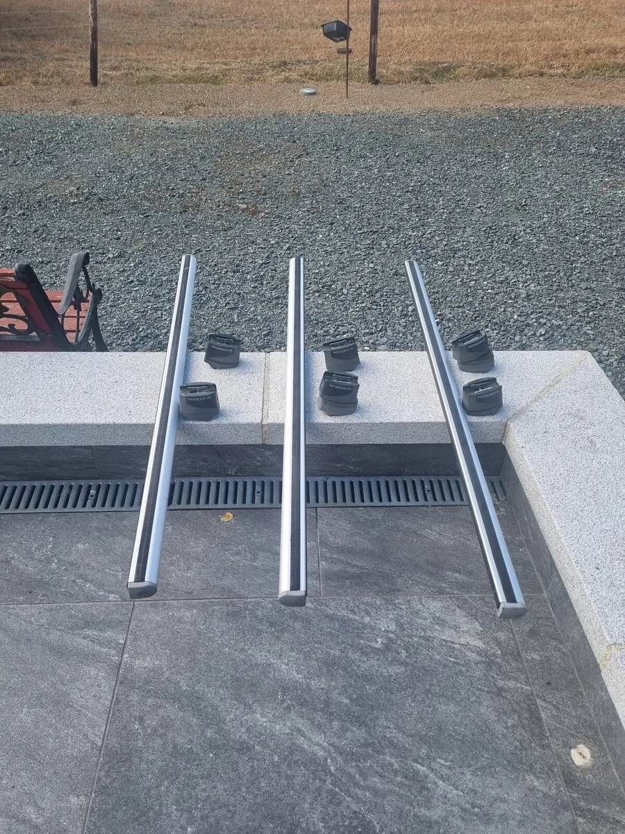 Roof bars