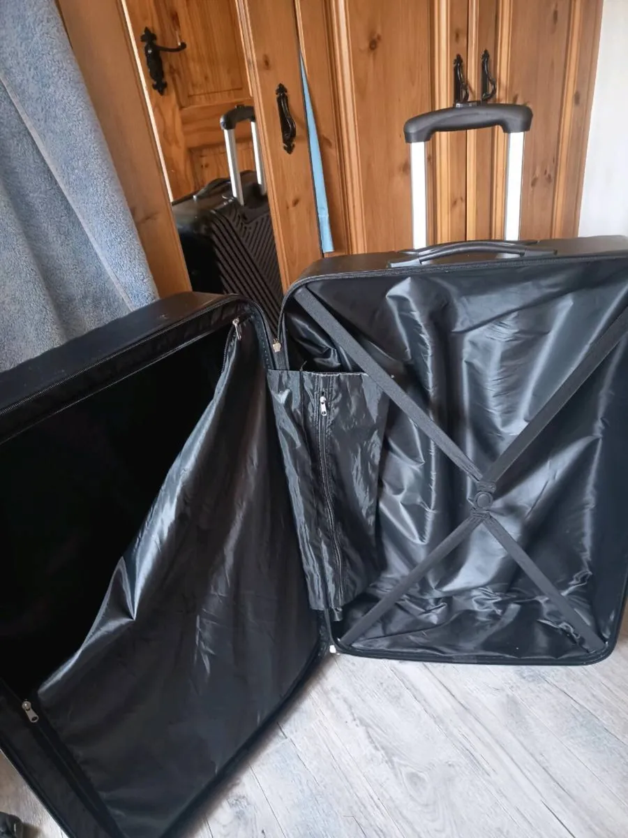 20kg Solid Suitcase - Image 2