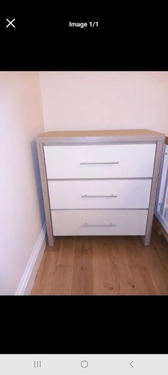 Chest of Drawers