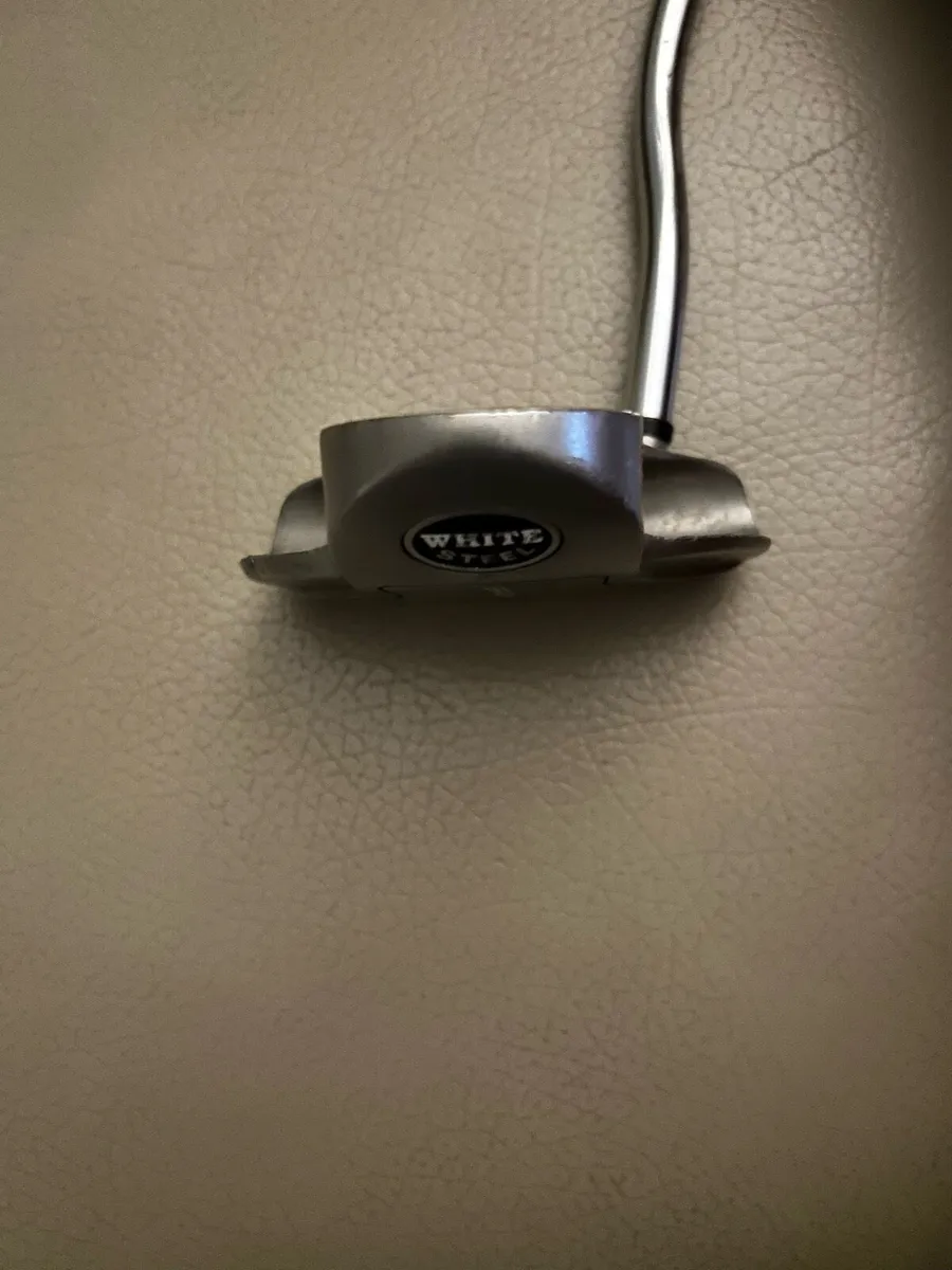 Odyssey 2 ball white hot left handed putter - Image 3