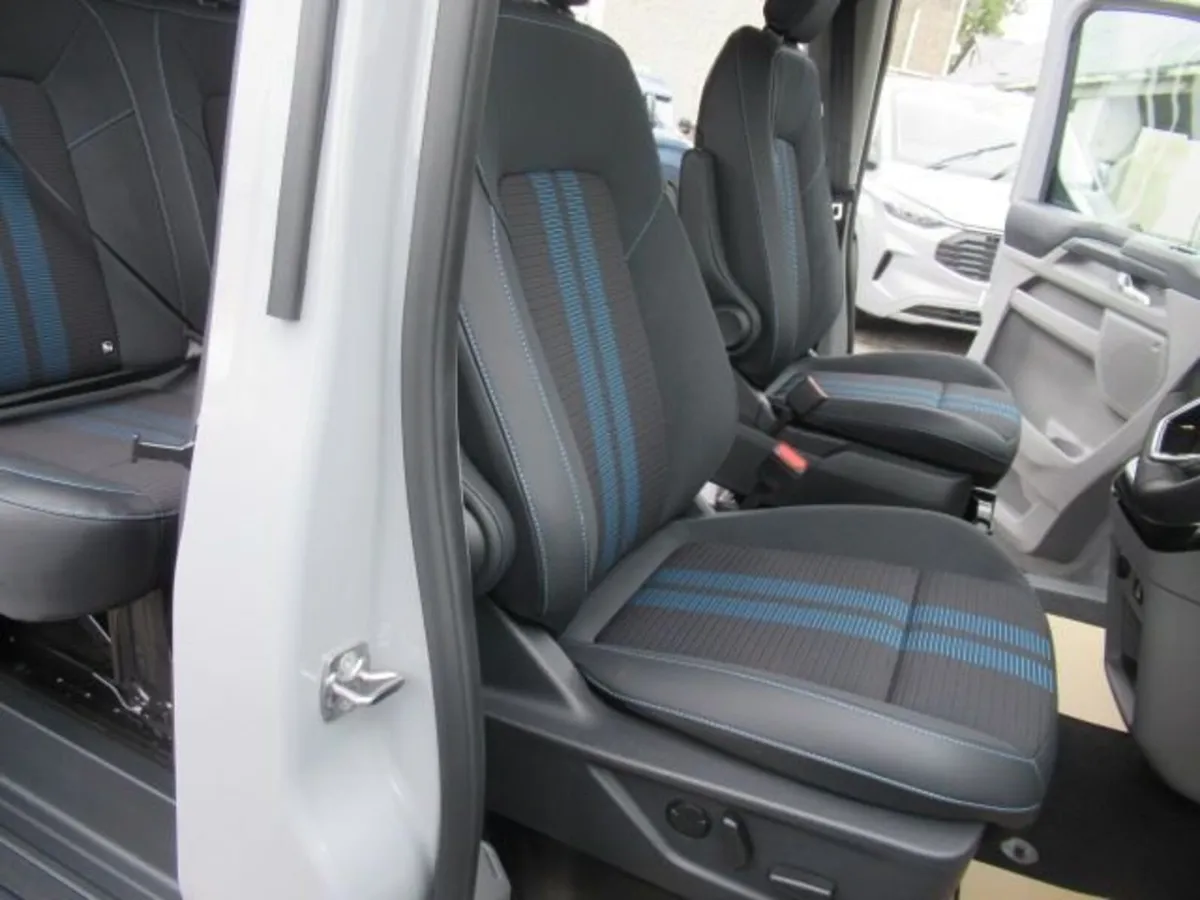 2.0 EcoBlue 170ps H1 Double Cab Van Sport Auto 5 s - Image 3