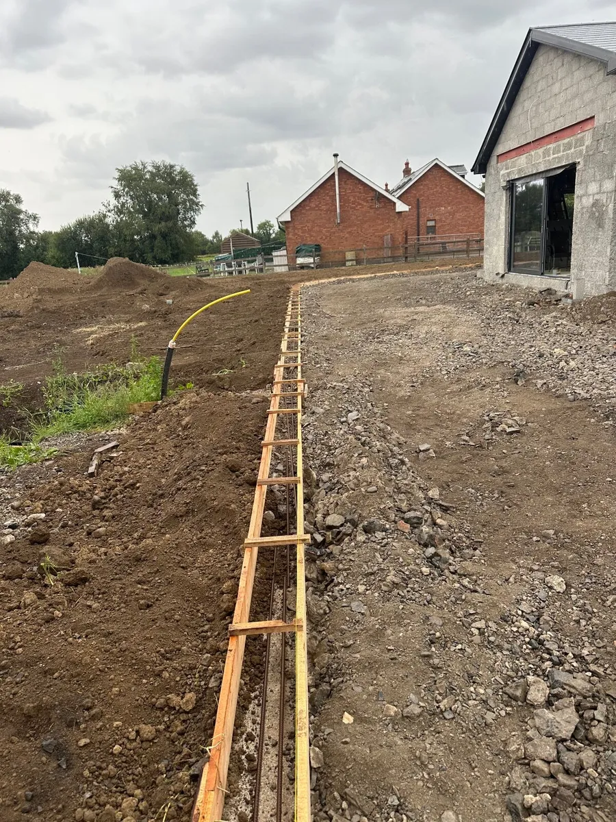 Log cabin base, concrete footpaths, slipform kerbs - Image 3