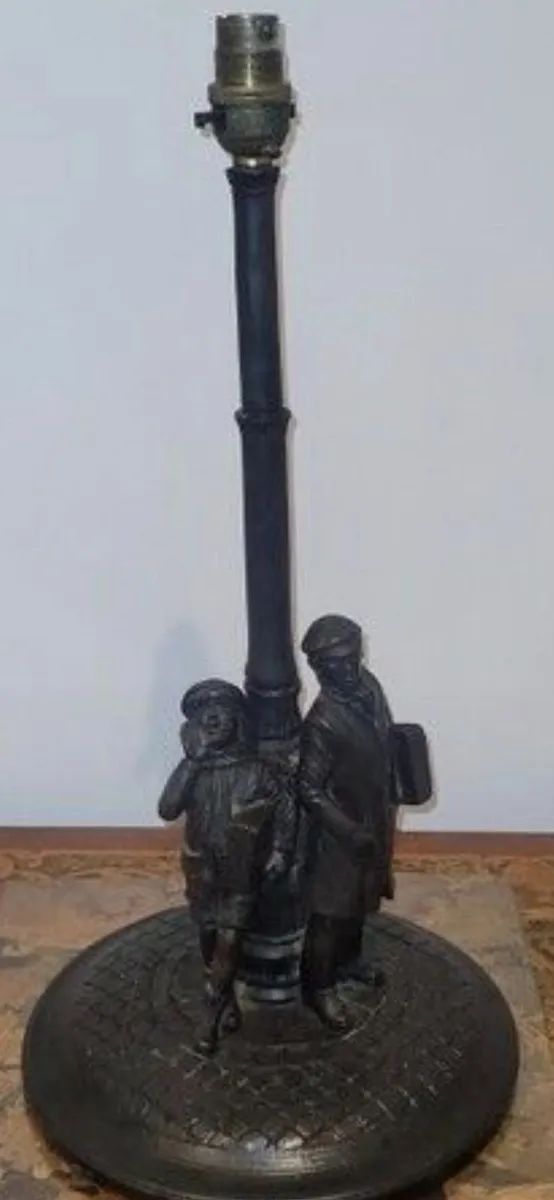 Irish lamp - Image 1