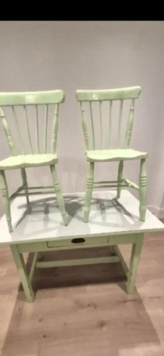 Mid century table and chairs - Image 3