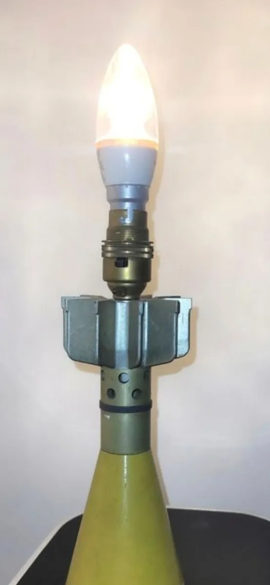 Missile lamp - Image 1