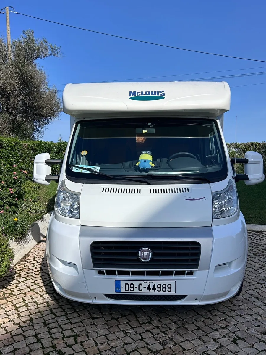 Camper van - Image 1