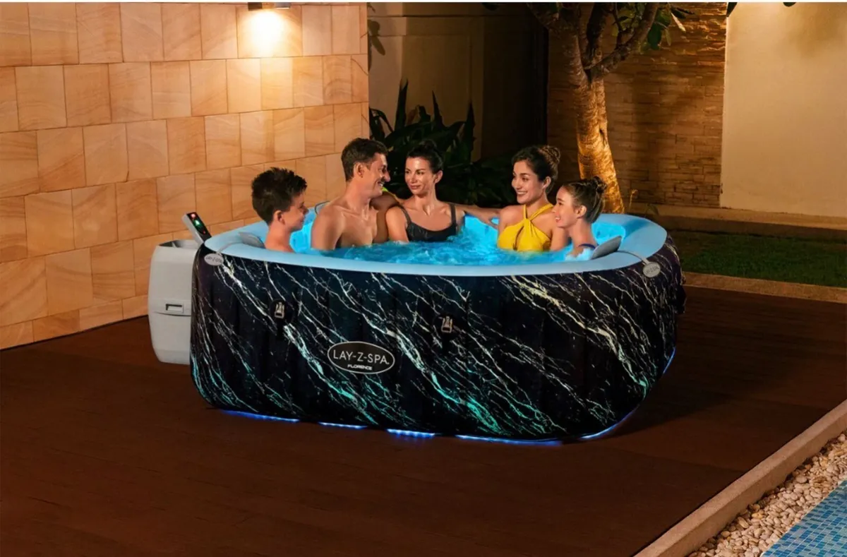 Lay-Z-Spa Florence AirJet™ LED - Image 2