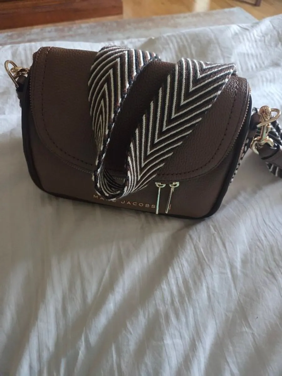 Marc Jacobs tan leather bag - Image 2