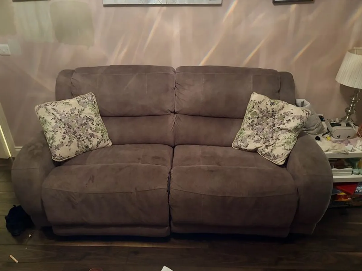 Power Recliners - Image 4