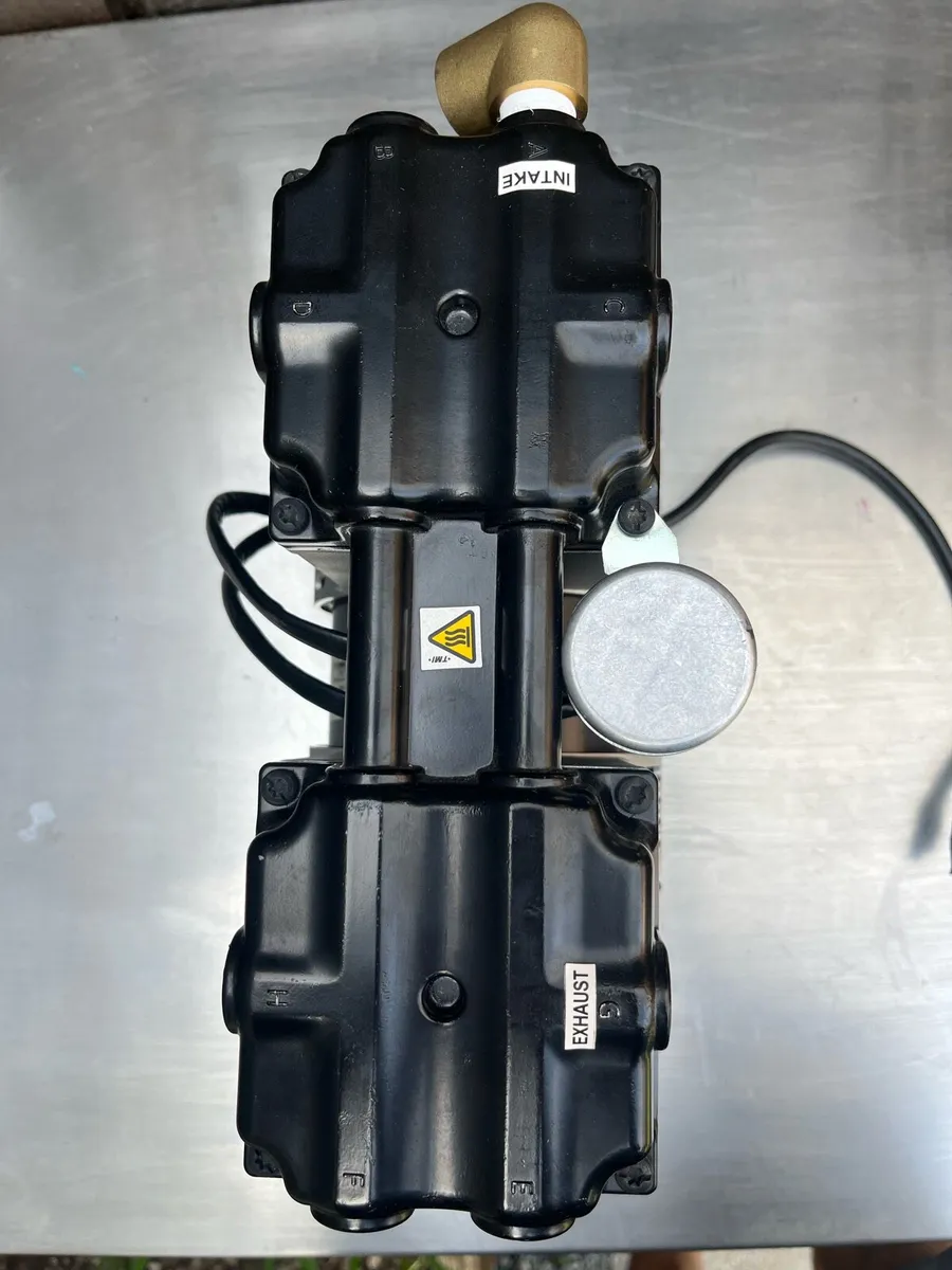 Commercial Bar Blender - Image 1
