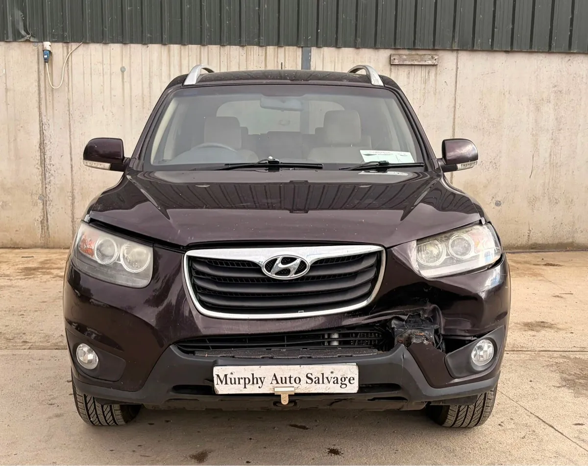 2011 Santa Fe for parts - Image 1