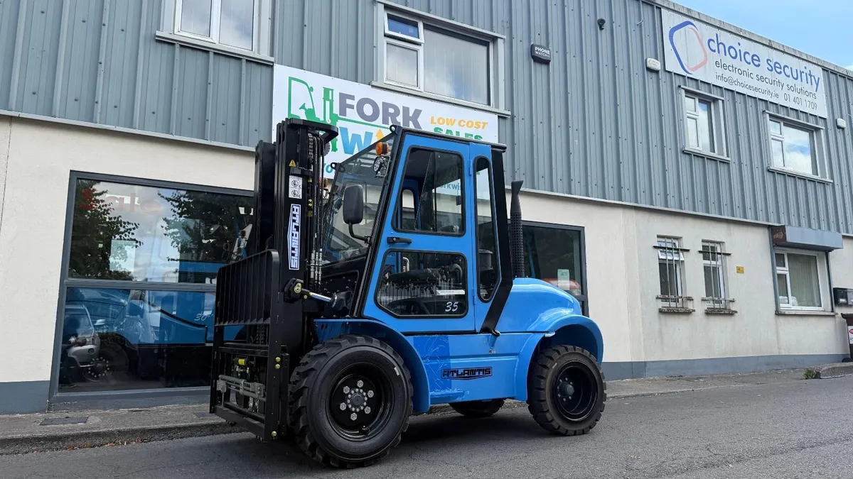 NEW  Rough Terrain Forklift 3.5T |4.5m Mast - Image 1