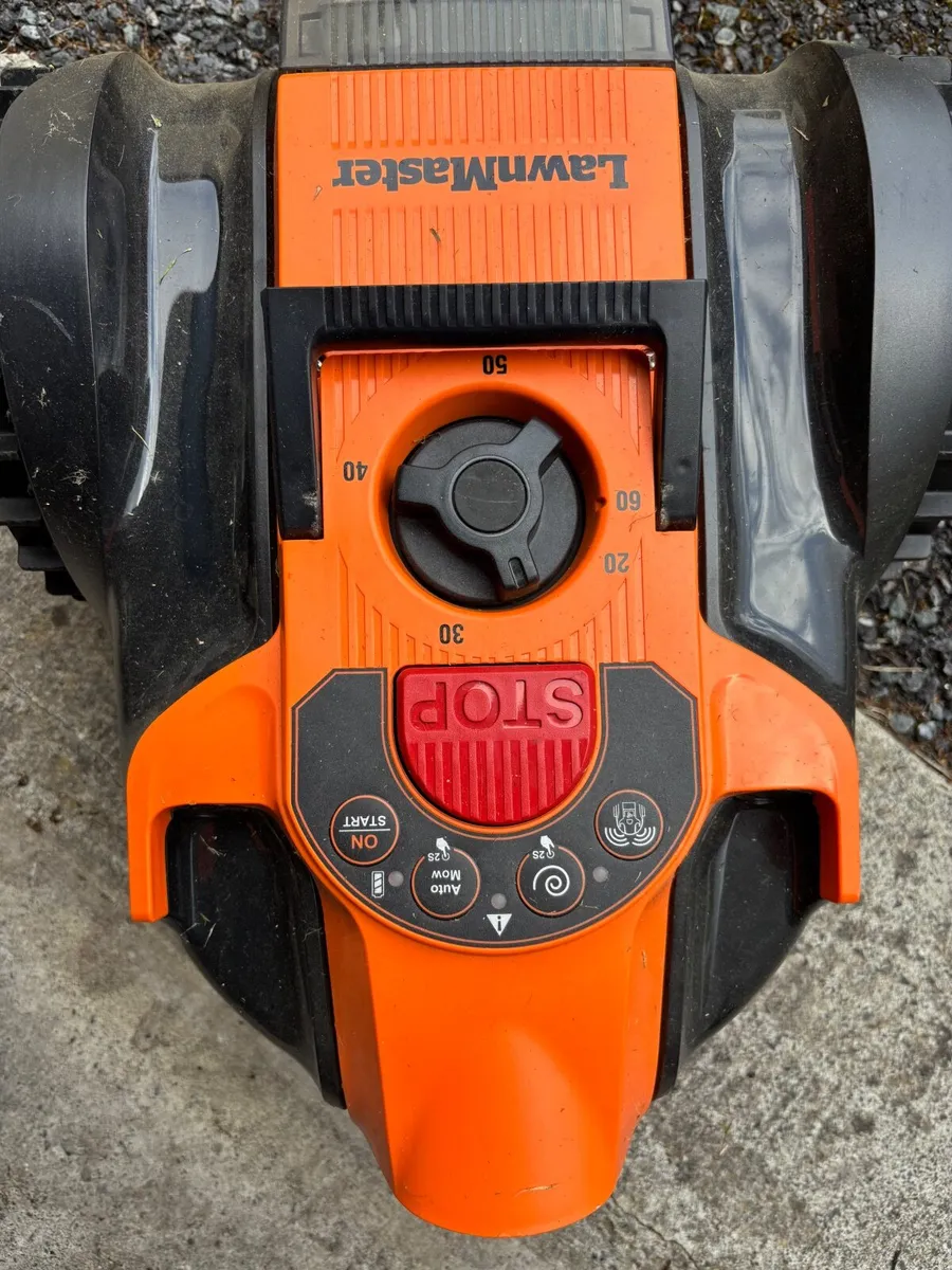 Robot Lawnmower - Image 1
