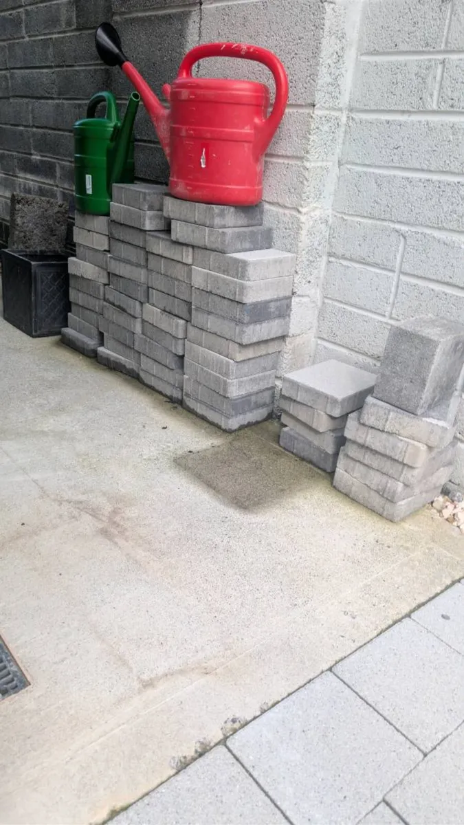 Corribb silver and black granite blocks - Image 1