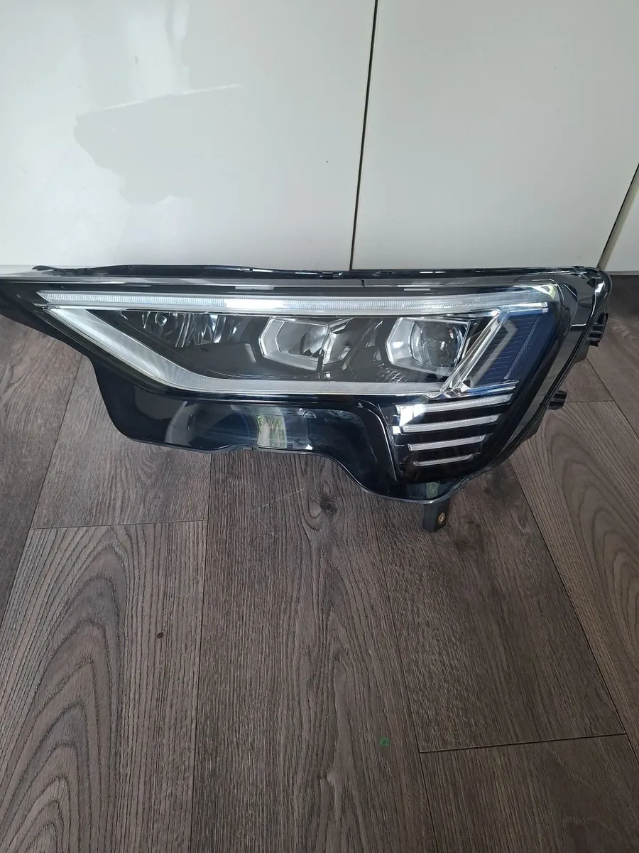 Audi e tron Headlight LED left side - Image 1