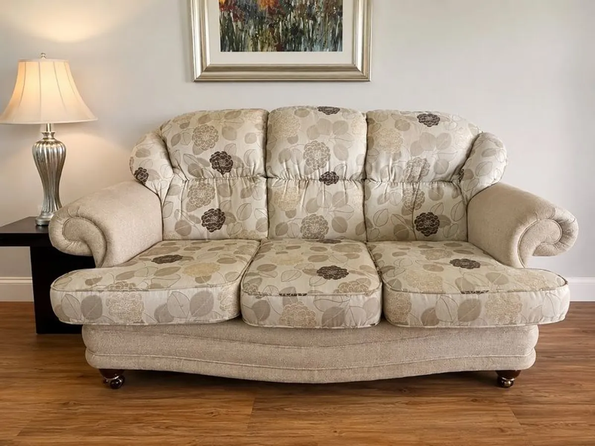 3 seater sofa & 2 Arm Chairs - Image 1