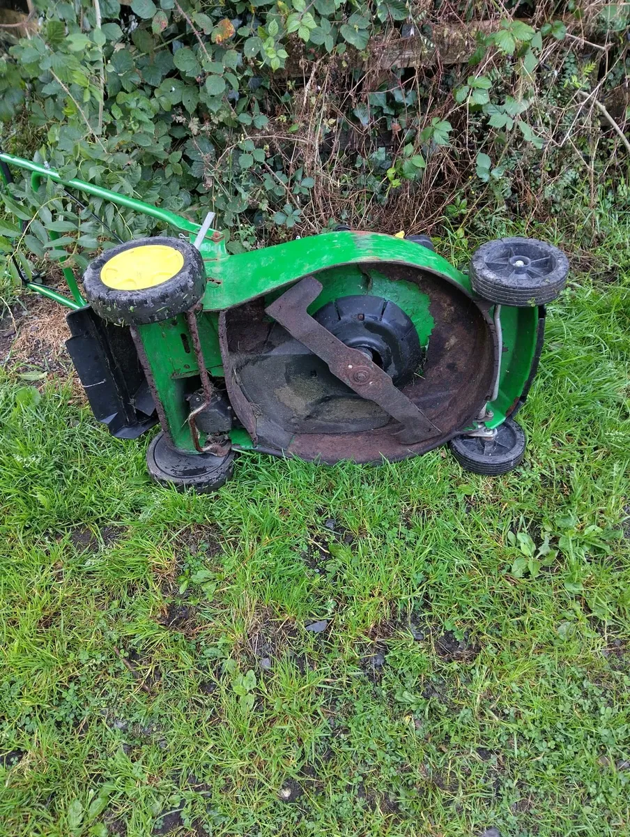 John Deere Lawnmower for sale - Image 1