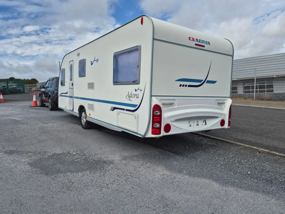 Adria Adora 6 Berth Caravan - Image 2