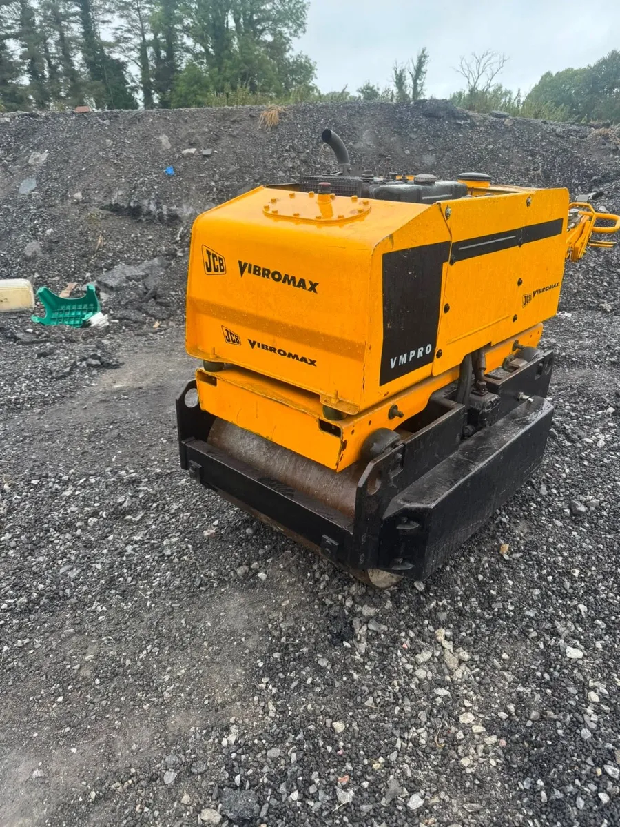 JCB  roller - Image 1