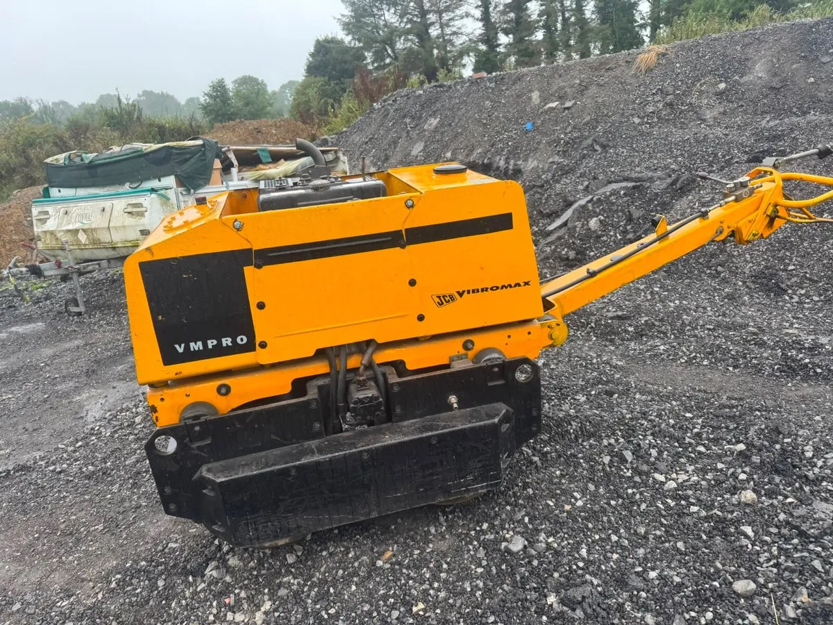 JCB  roller - Image 4