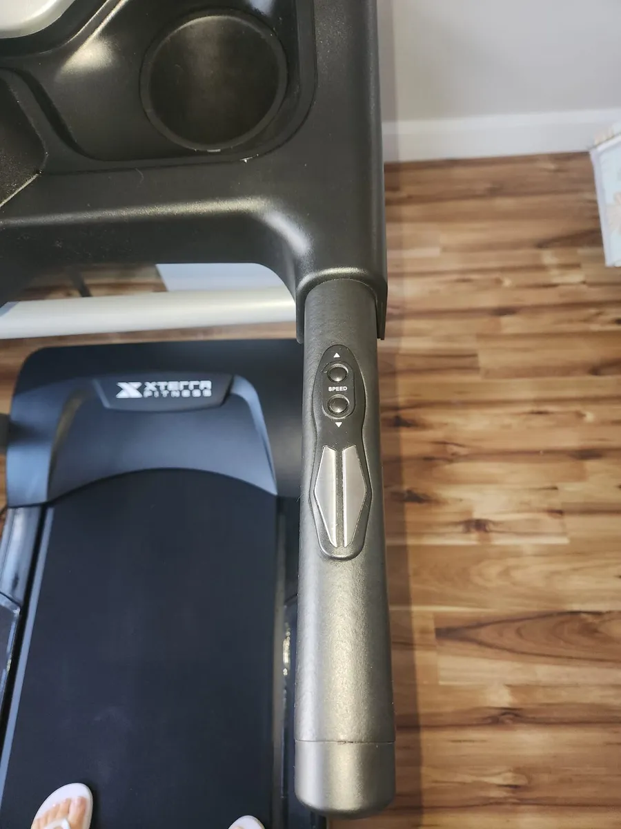 Treadmill for Sale Xterra TRX2500 - Image 3