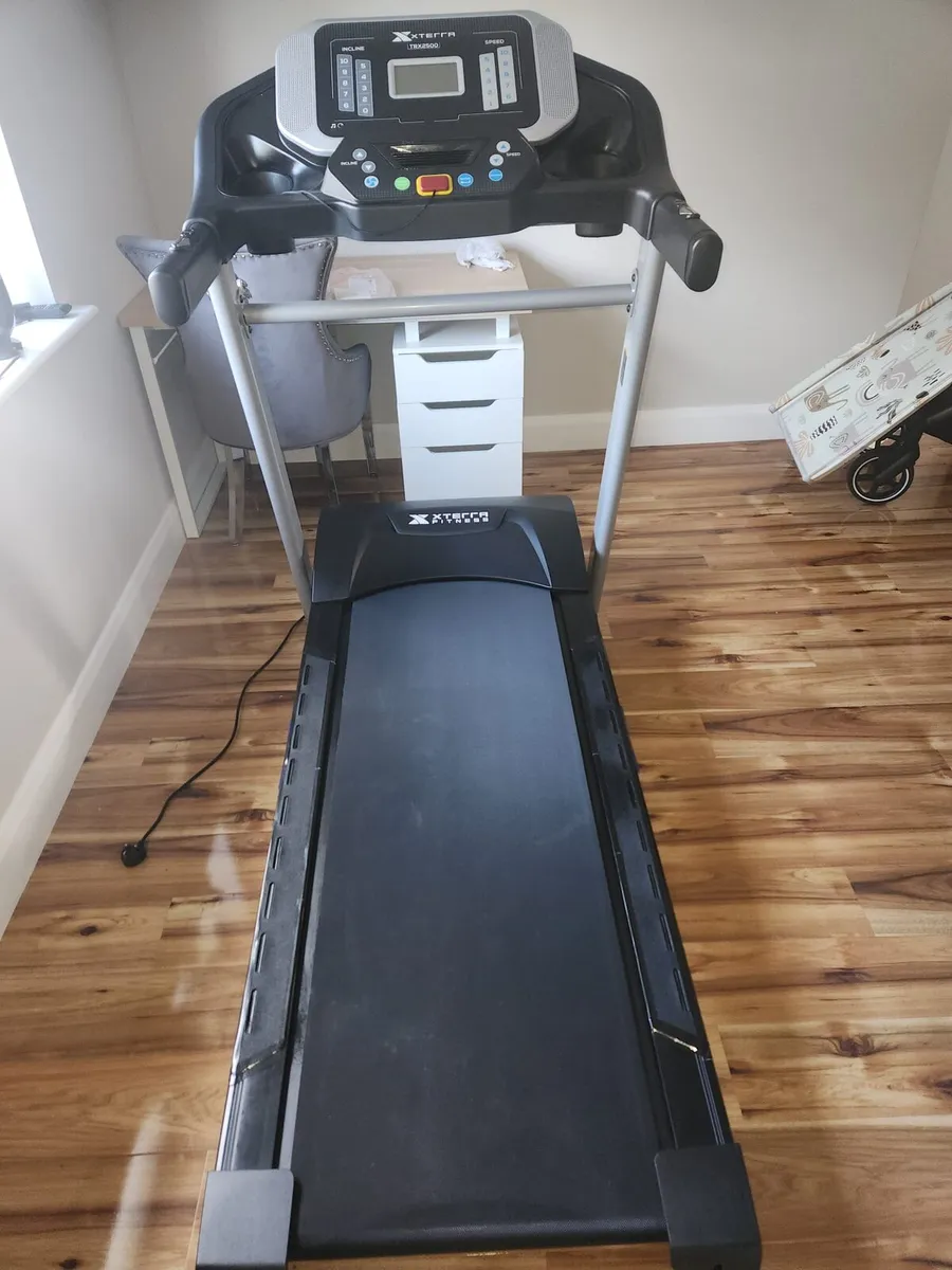 Treadmill for Sale Xterra TRX2500 - Image 1