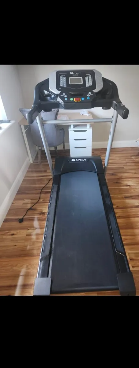 Treadmill for Sale Xterra TRX2500 - Image 2