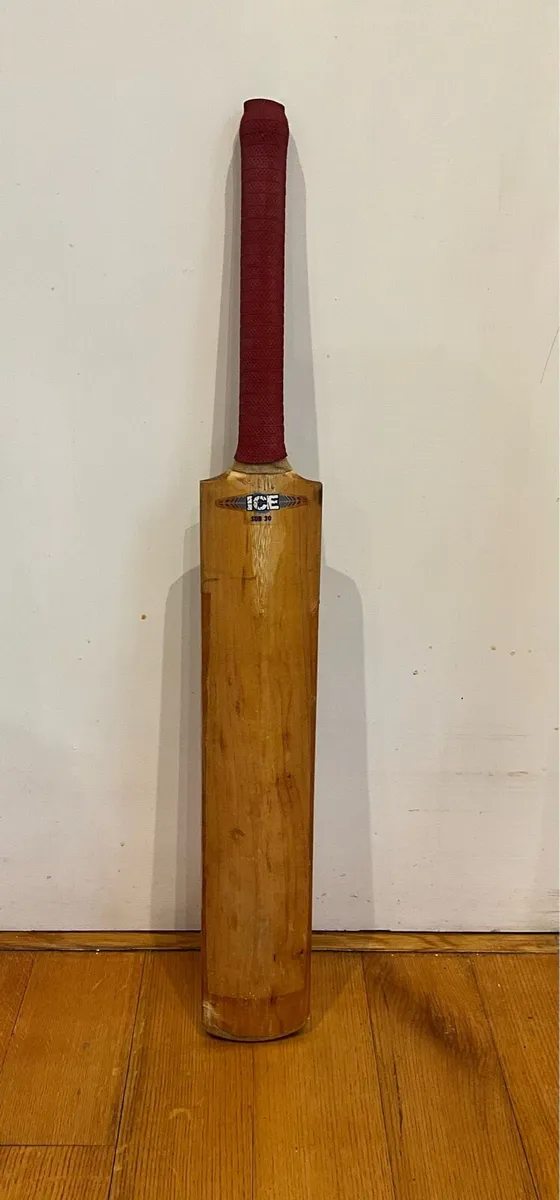 Vintage Kookaburra Cricket Bat & Cover - Image 3