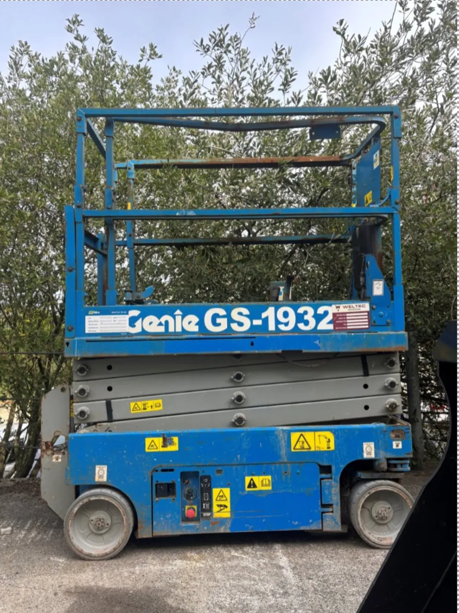 Genie GS-1932 Scissor Lift - Image 3