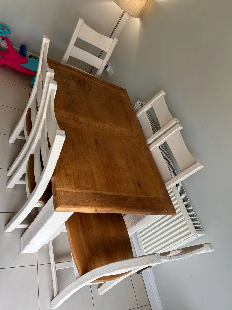 Kitchen table and chairs - Image 3