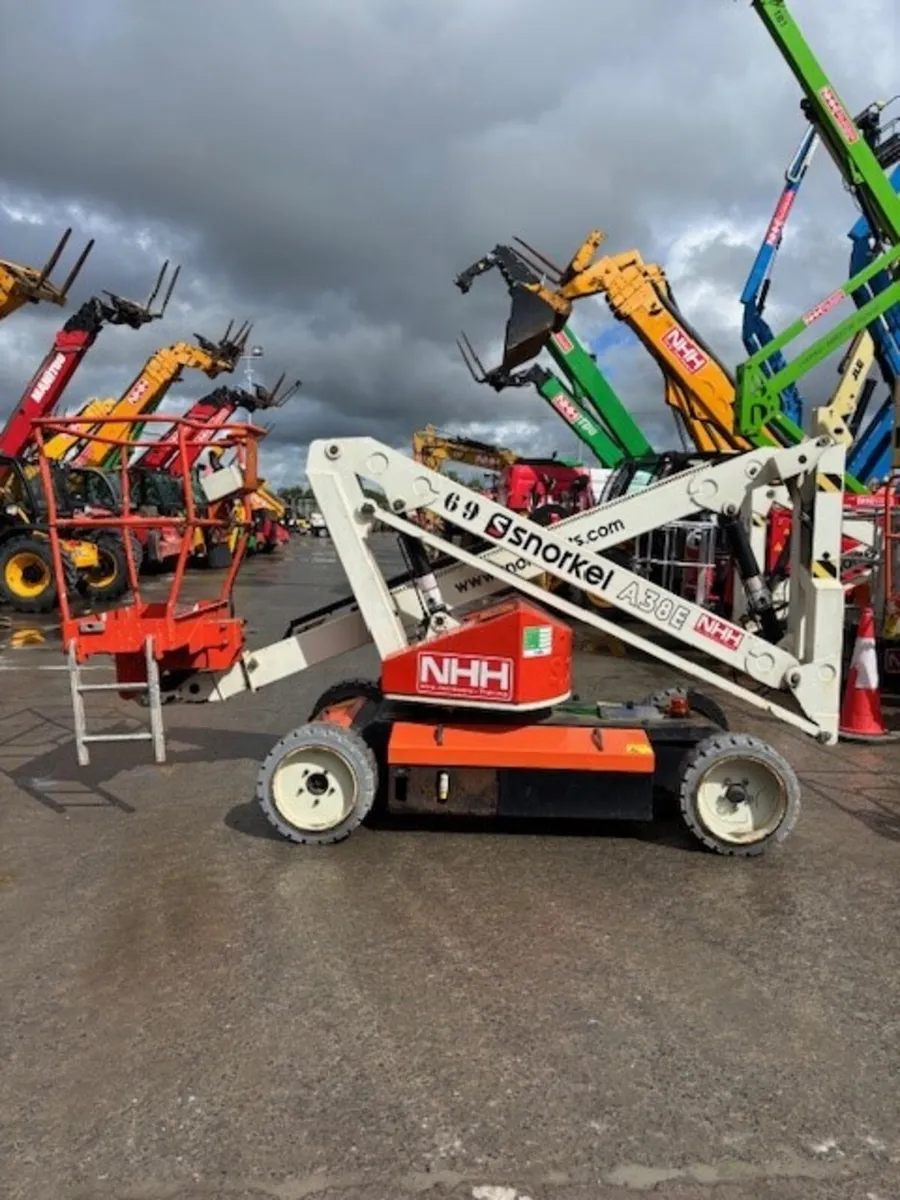 SNORKEL A38E  BOOM LIFT - Image 1