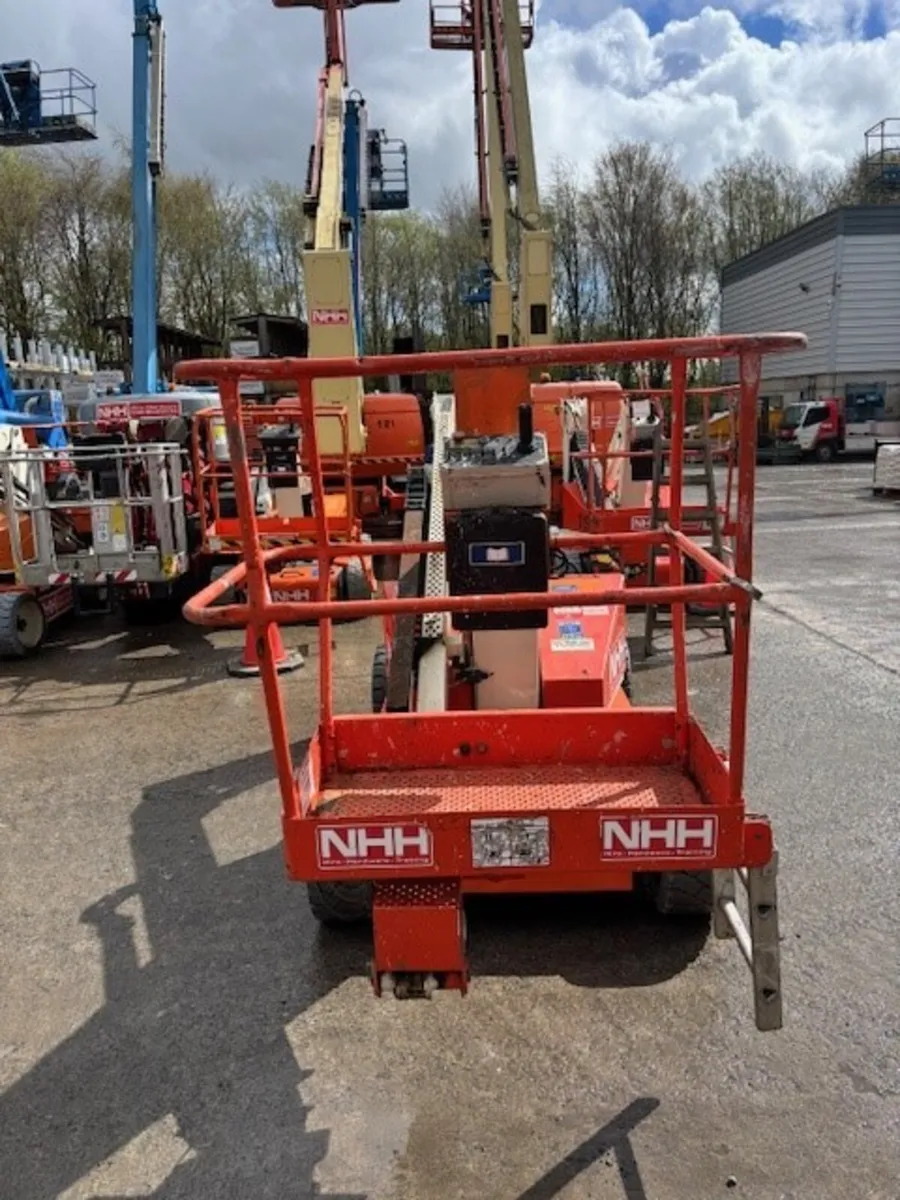 SNORKEL A38E  BOOM LIFT - Image 3