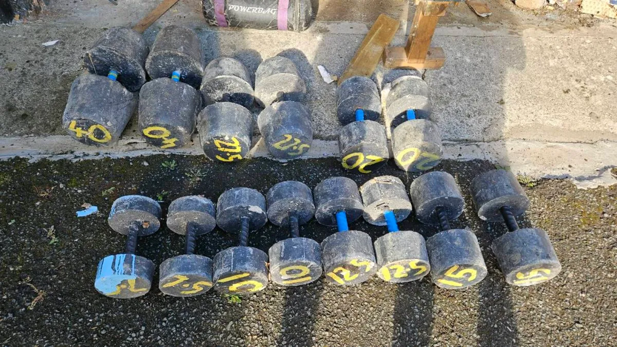 Concrete Weights and Cast Iron Plates - Image 1