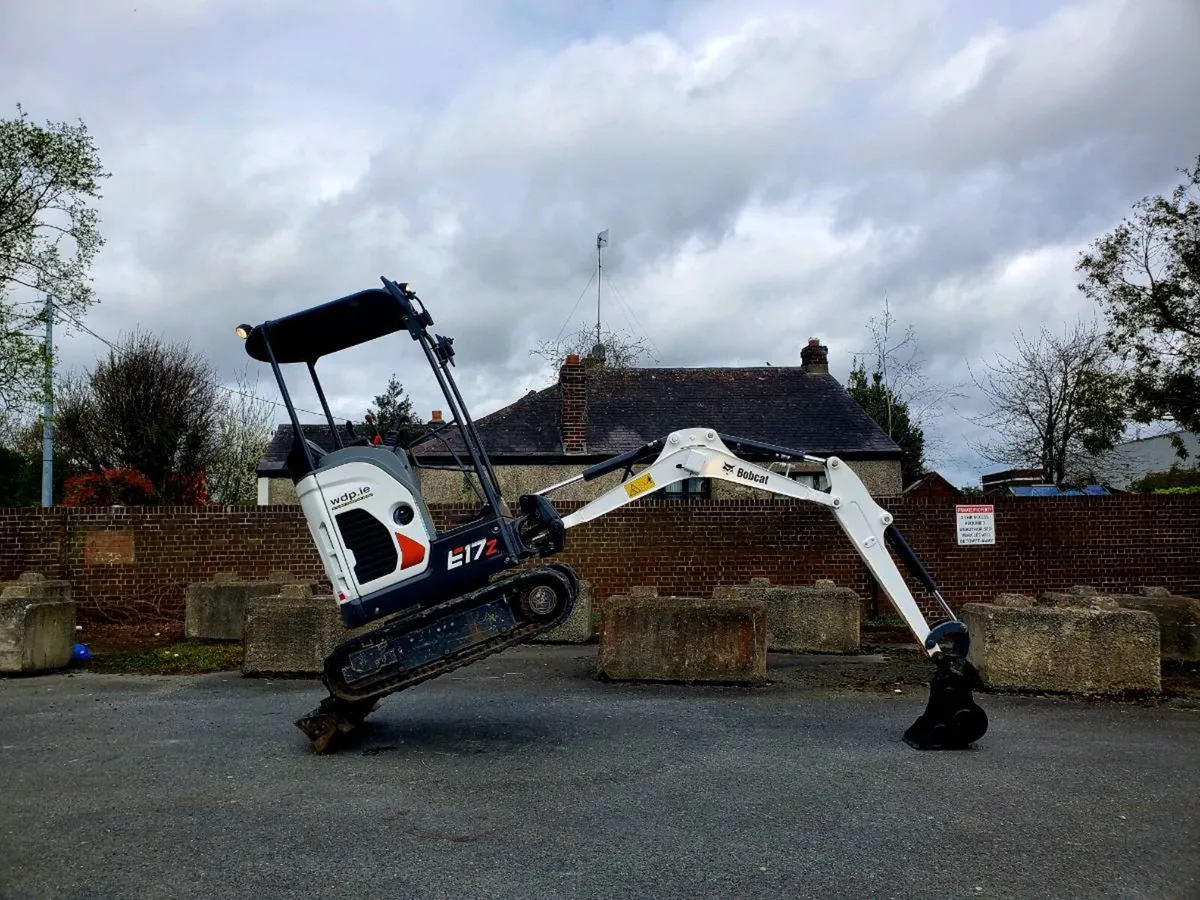 Bobcat mini digger - Image 1
